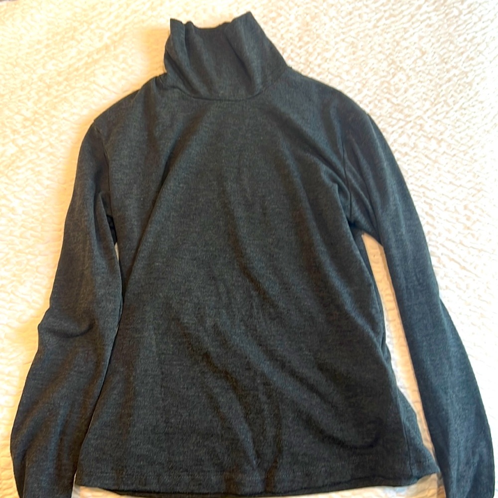 Rinascimento Italian designer dark gray turtle neck! Fits amazing